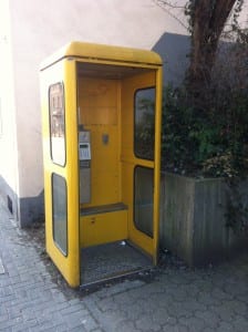 Keine Tür mehr, keine Schönheit: Die Zelle an der GGS Hebborn, Odenthaler Straße