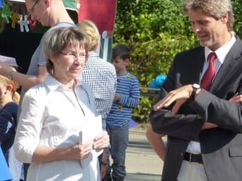 NCG-Direktorin Inge Mertens-Billmann und Schuldezernent Kupsch