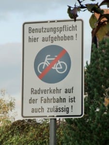 Schild_aufgehoben
