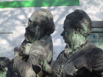 Maria Zanders und Max Bruch am Trotzenburgplatz