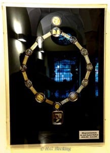 Die alte Gladbacher Bürgermeisterkette. Foto: HG Hecking