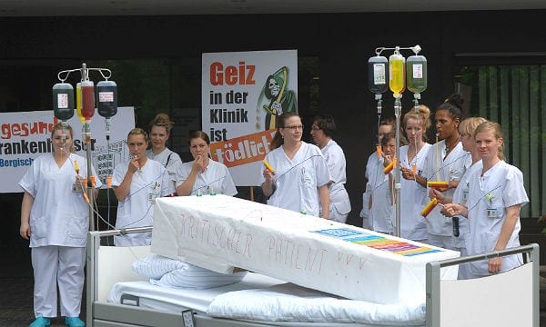 Pflegerinnen des MKH machen auf die schwierige Lage aufmerksam