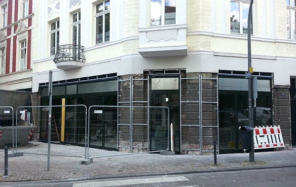 Das ehemalige Geschäft von Niedenhoff am Markt, Bergisch Gladbach
