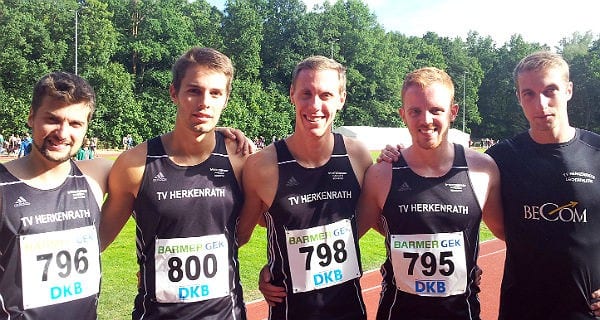 Die 400m-Staffel des TV Herkenrath mit Christian Grund, Jan Vogt, Tobias Mausbach, Stefan Höller, Timur Tezkan