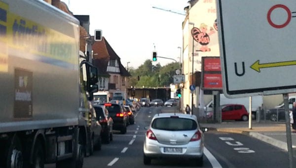 Baustelle Mühlenweg Gronau Stau 600