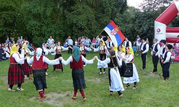 Caritas Flohfest Tanz 2c 600