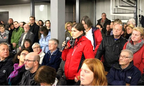 Bürgerversammlung zur Unterbringung von Flüchtlingen, St. Elisabeth Refrath, Bergisch Gladbach