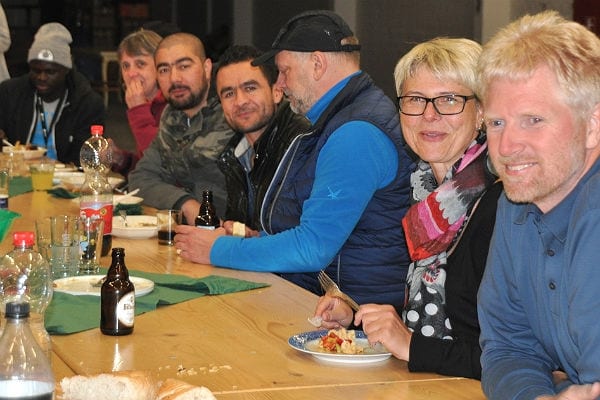 Schuhe Bulgarien 2015 Helfer 600