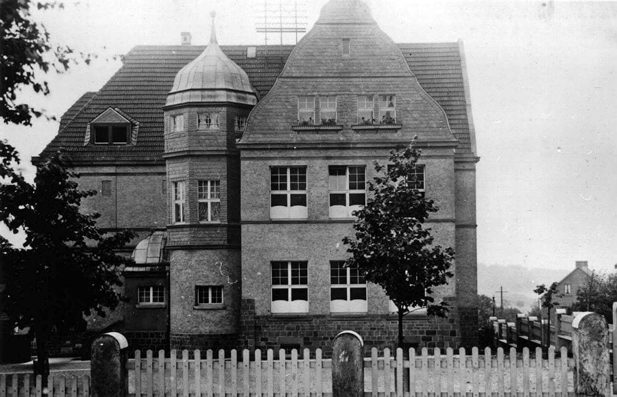 Das Gebäude des heutigen Progymnasiums in Bensberg um 1907