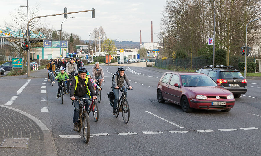 Die erste Critical-Mass-Radtour in Bergisch Gladbach. Foto: Markus Bollen
