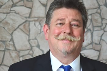 Klaus Ugolini, Kaufmann der Grundstücks- und Wohnungswirtschaft Ehrenamtlicher Gutachter im Gutachterausschuss der Stadt Bergisch Gladbach