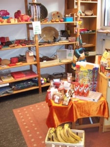 Der Eine-Welt-Laden in der Stadtbücherei Bergisch Gladbach