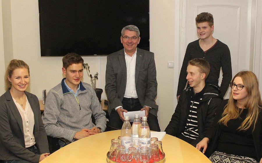 Paula Wiefering, Konrad Müller, Lutz Urbach, Rolf Schmid, Simon van Elten (hinten) und Jana Bittner.