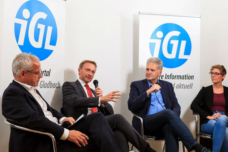 Christian Lindner im Gespräch mit Martin Wiegelmann, Georg Watzlawek, Laura Geyer. Foto: Thomas Merkenich
