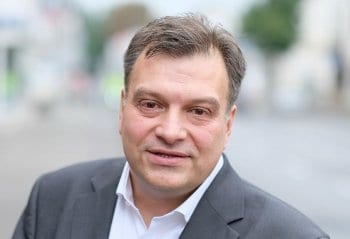 Tomas M. Santillan tritt für die Linke bei der Landratswahl im Rheinisch-Bergischen Kreis an