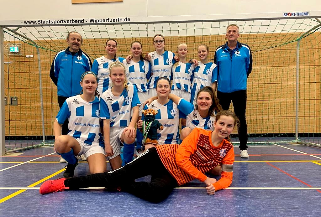 Futsal-M-dchen-des-SV-Blau-Wei-Hand-auf-Medaillenkurs