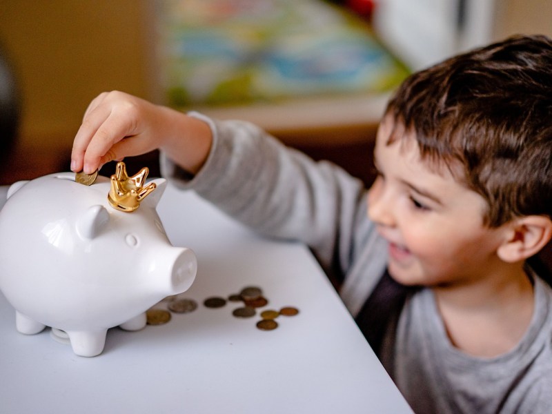 Tschüss, Sparschwein: Geld anlegen für Kinder