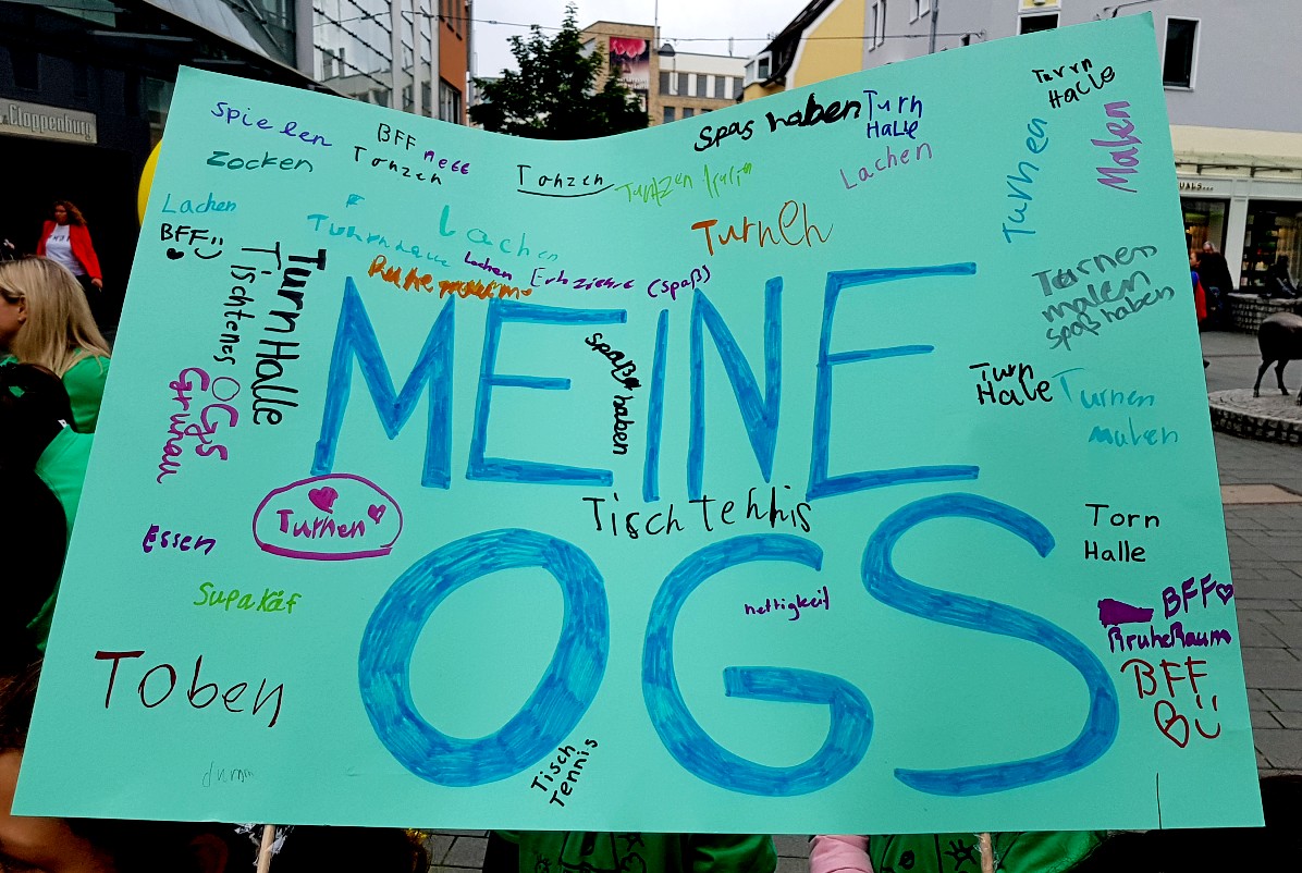 185-OGS-Pl-tze-fehlen-Stadt-erf-llt-Rechtsanspruch-nicht