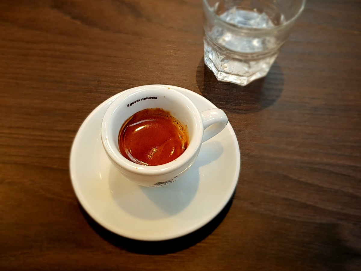 Kurz & kräftig: Einen im Stehen