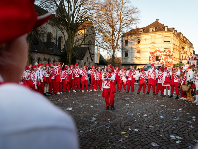 Die besten Fotos vum Gläbbischer Zoch: Blome, Blome üvverall