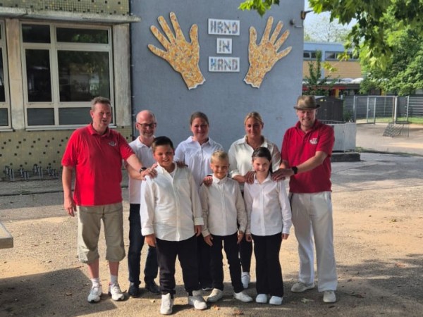 Das neue Kinderdreigestirn kommt aus Hand