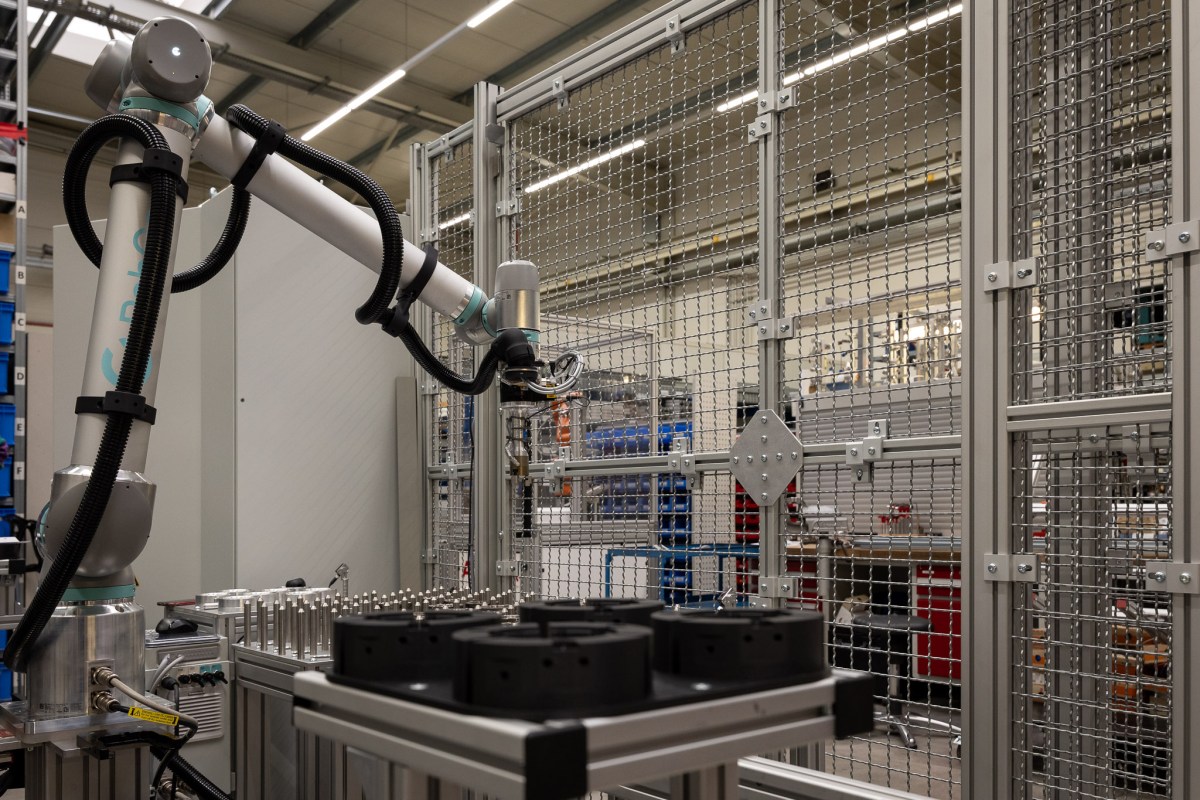 Herkenrather machen Industrieroboter smarter