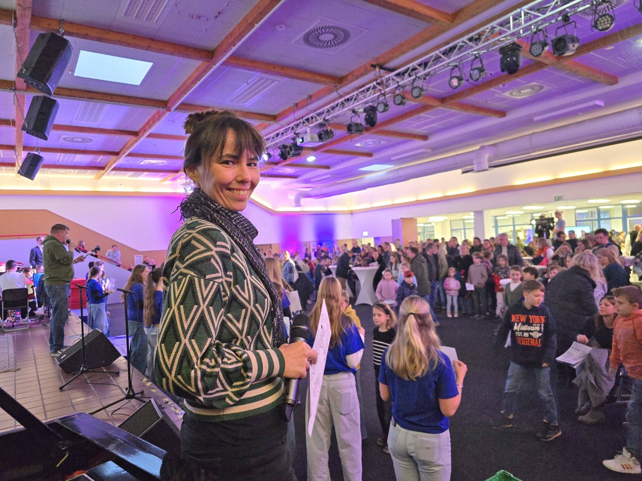 Gymnasium-Herkenrath-begeistert-mit-Vielfalt-und-Engagement