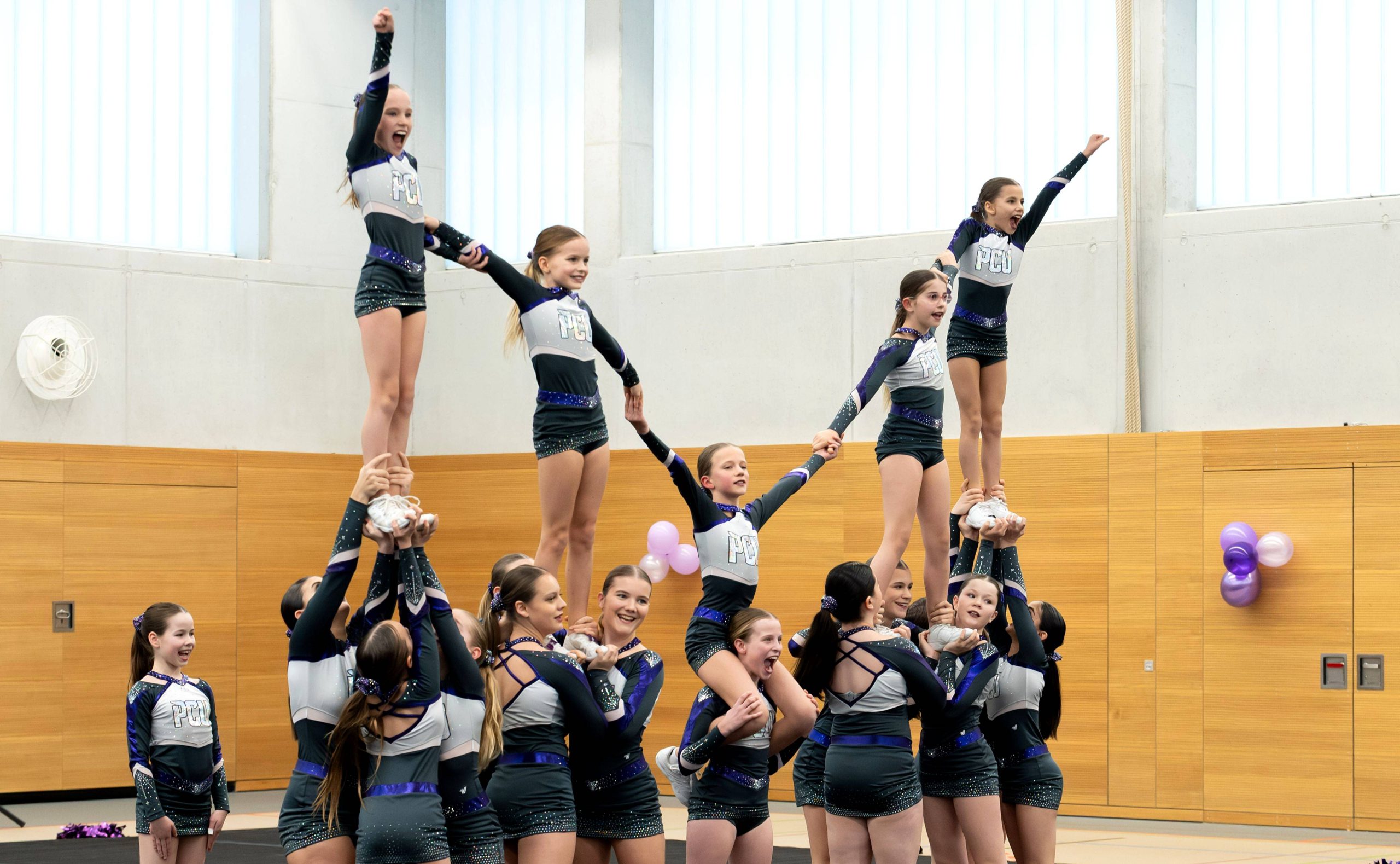 Zwei-Landesmeister-Titel-f-r-Refrather-Cheerleader