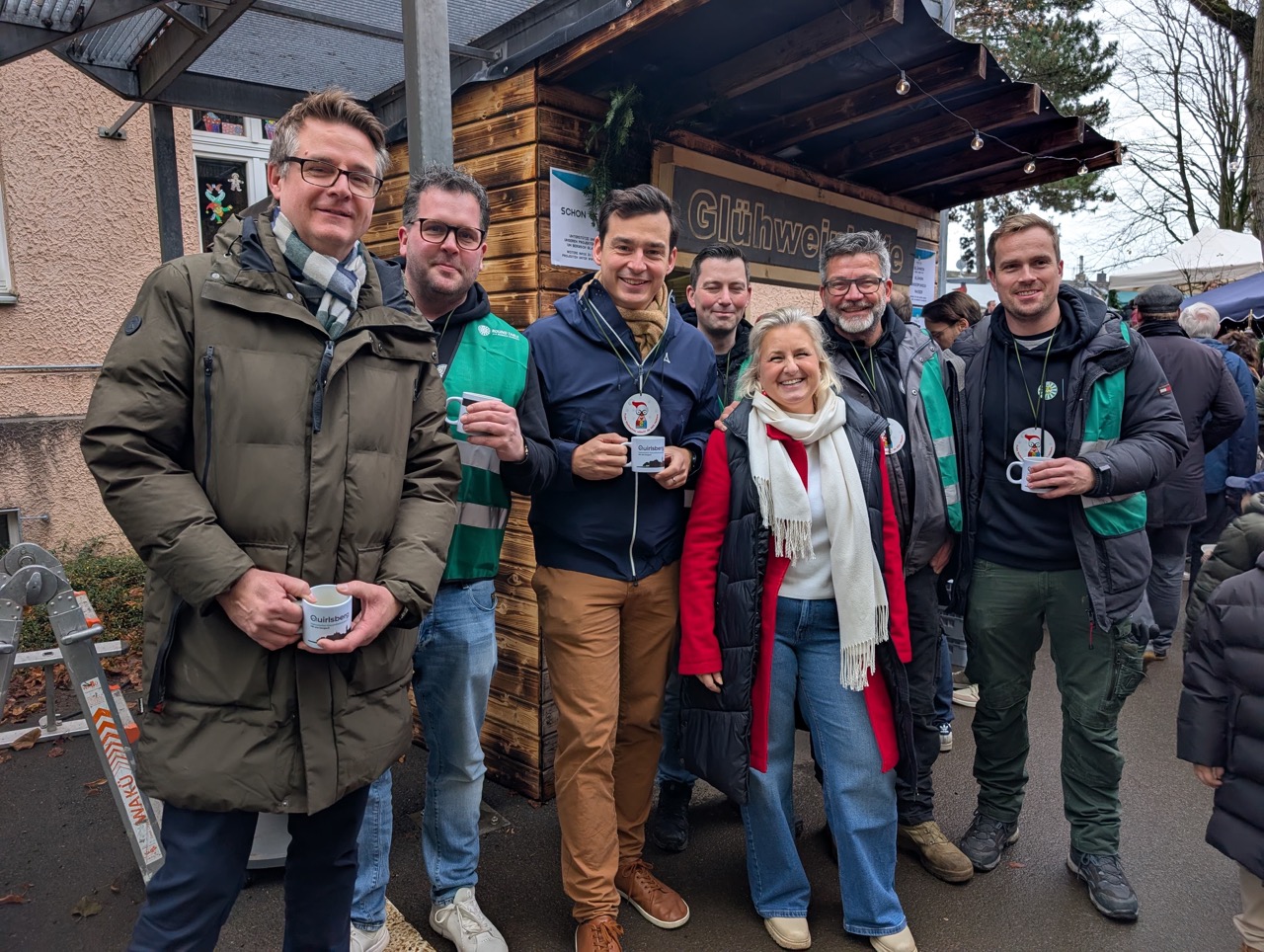 Round-Table-215-und-GGS-Hebborn-punkten-mit-Weihnachtsbasar