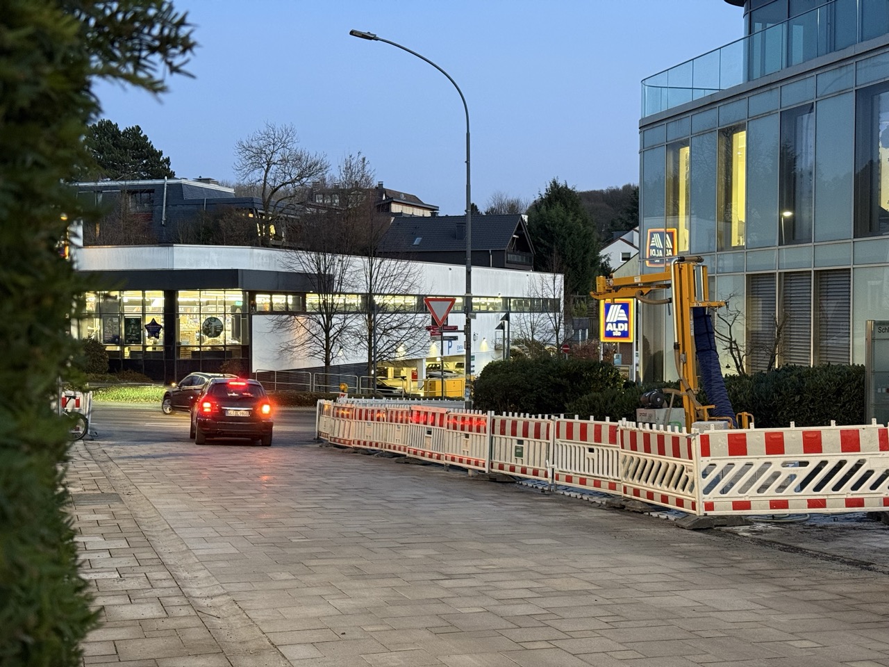 Die-Schlossstra-e-ist-wieder-offen