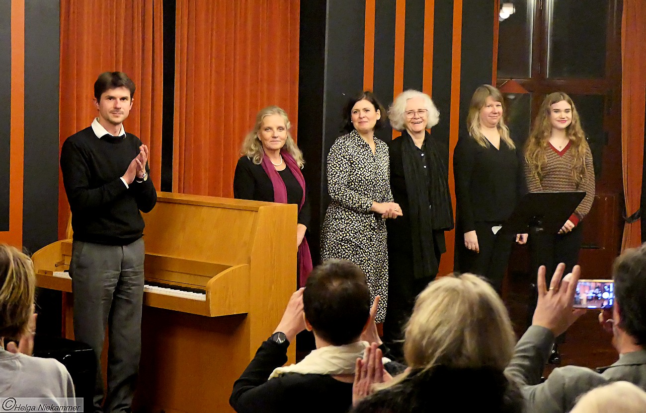 -Ihr-Wunsch-lebt-f-r-uns-weiter-Salyutov-w-rdigt-Gisela-Schwarz