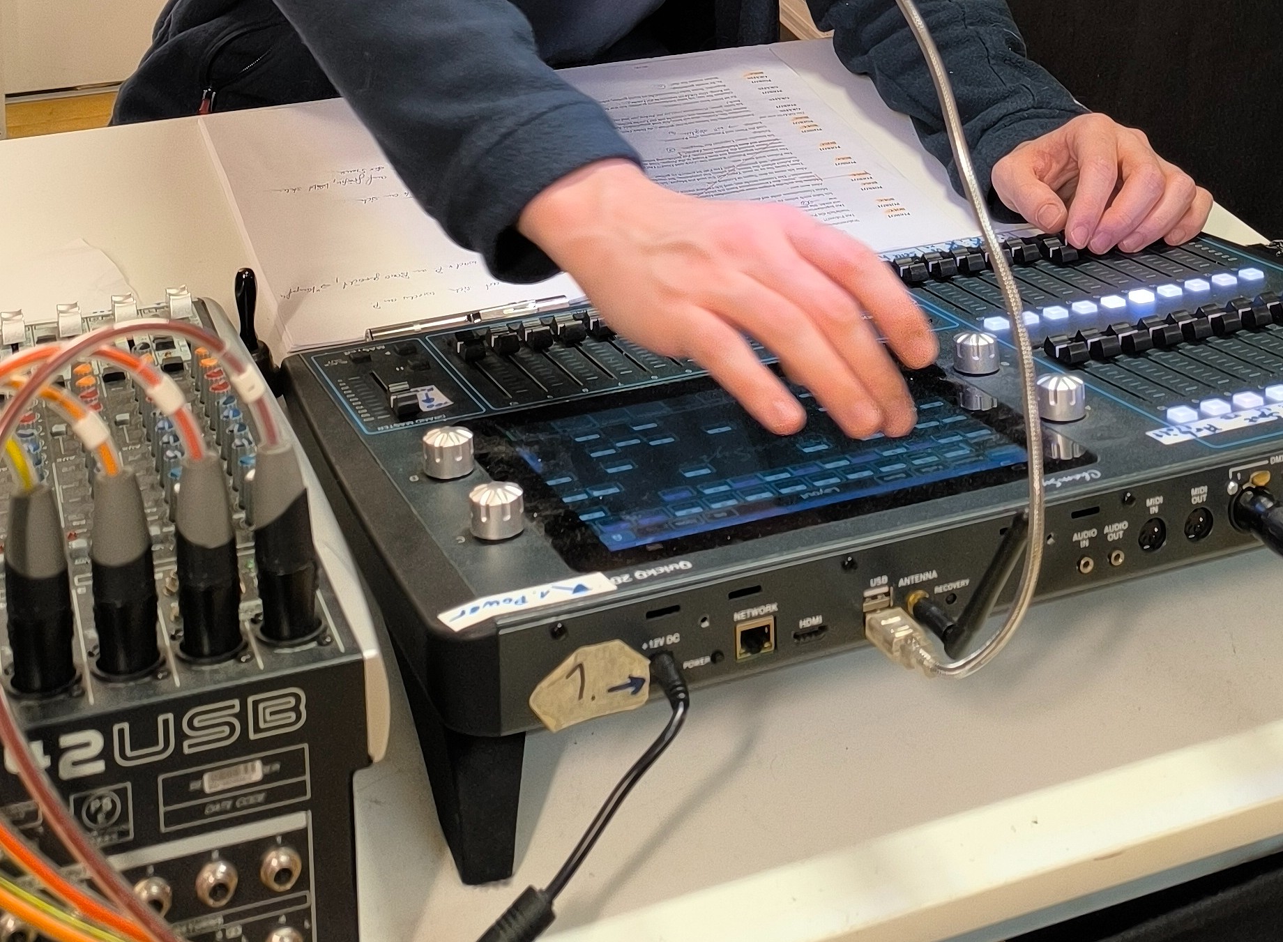 Theaterliebe-sucht-Theatertechniker