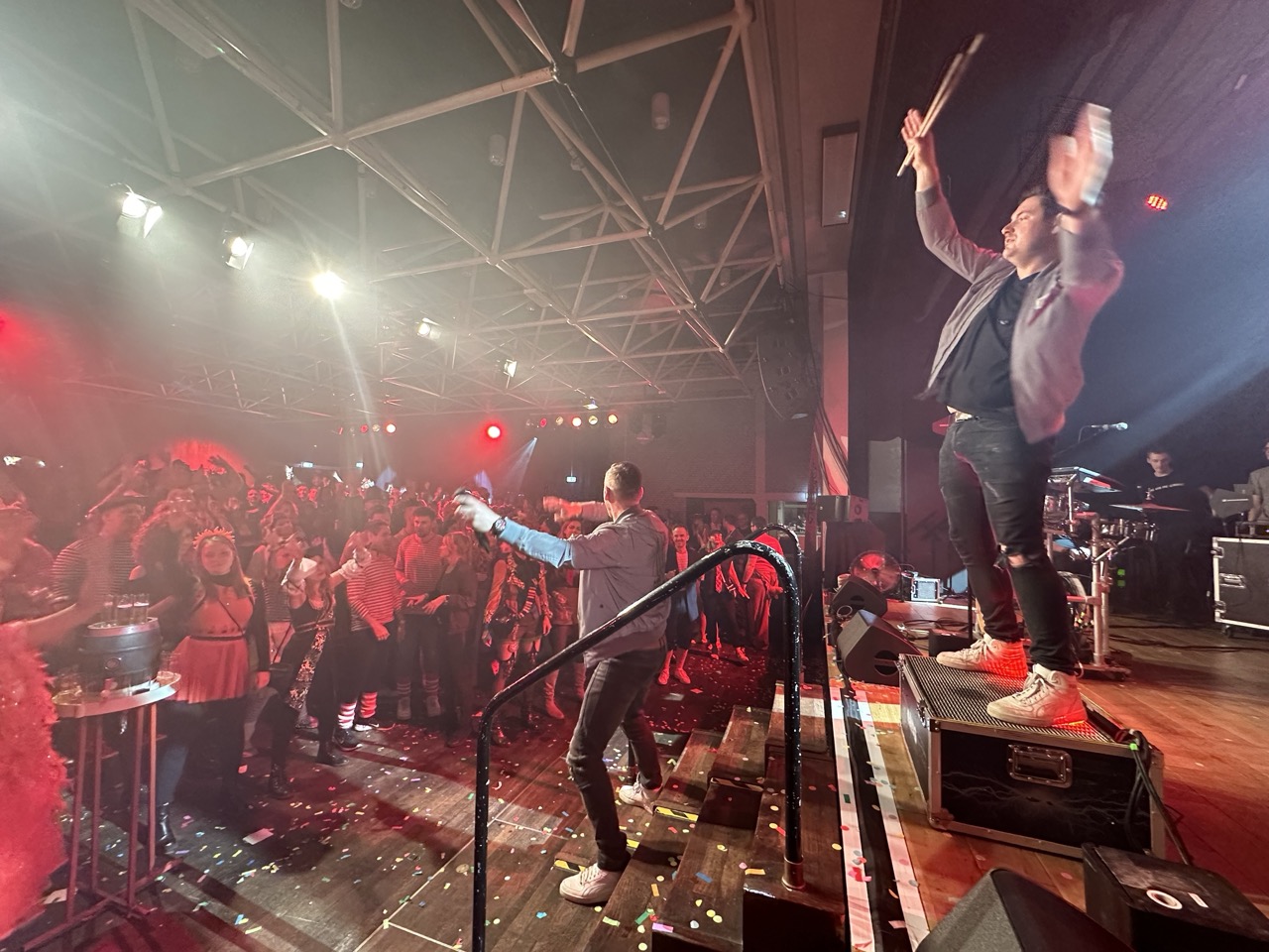 Bensbergs-gr-te-Karnevalsparty-steigt-in-Gladbach