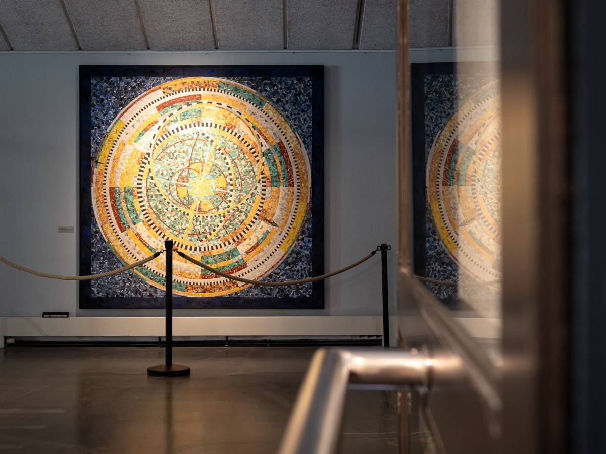 Malen mit Fasern: „Papier!“ von John Gerard in der Alten Dombach