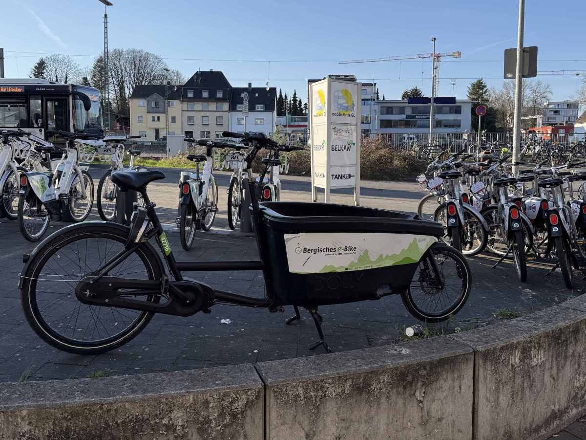 Unbekannte machen öffentliche Lastenräder unbrauchbar