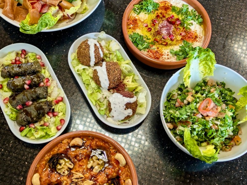 Kurz & knackig: Beiruter Zeder folgt auf Mr. Falafel
