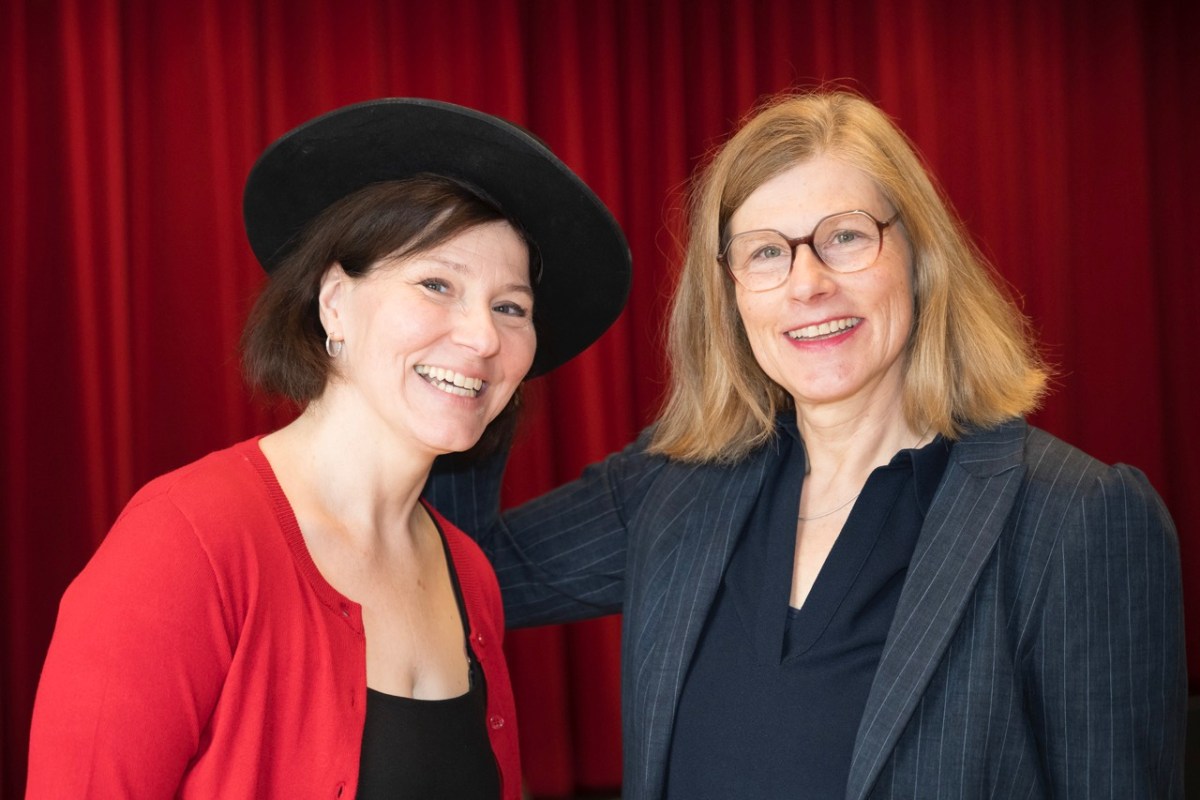 Claudia Timpner reicht den Hut im THEAS weiter
