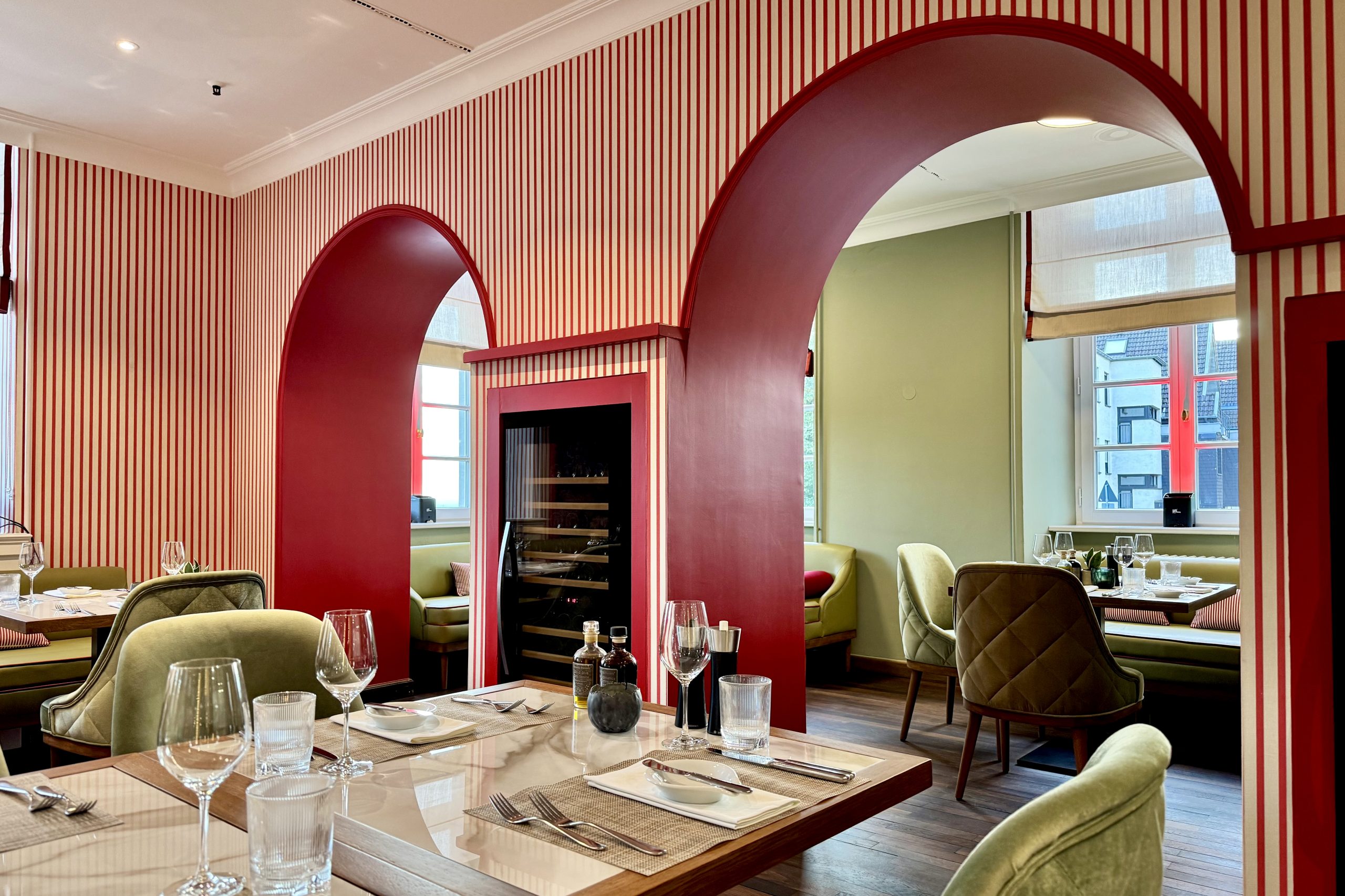 Frischer Look und neues Konzept für die Enoteca im Schloss